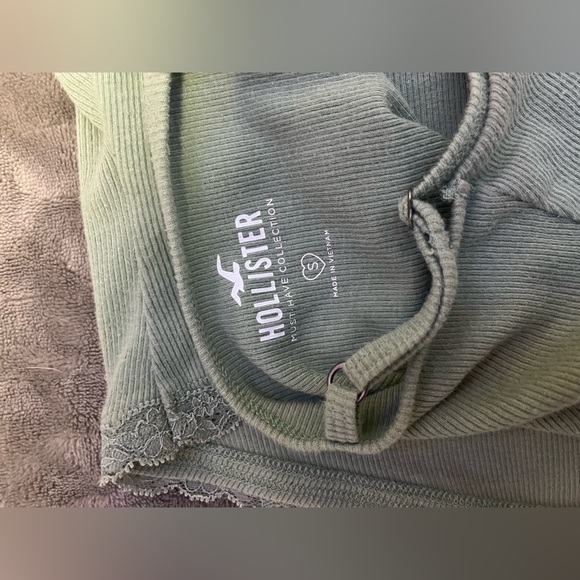 Hollister green lace crop top - Picture 3 of 3